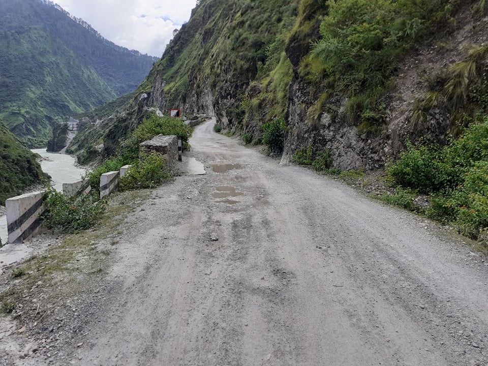 एक साता देखि अवरुद्ध जयपृथ्वी राजमार्ग आंशिकरुपमा सुचारु 